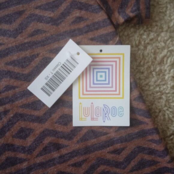LULAROE women's x-small brown & blue hi low tribal printed t-shirt - Picture 5 of 6